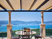 Winery-rizman-tasting-room-terrace-1024x684-spotlisting